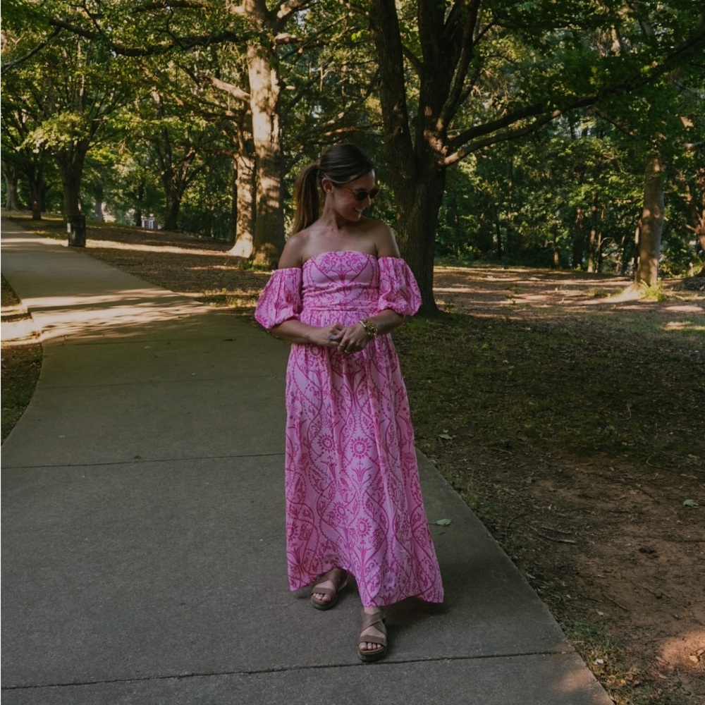 Beyond By Vera Sz S/XS pink maxi dress. Only worn for content